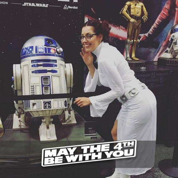 Meet your Posher, Elva - Picture 1 of 1